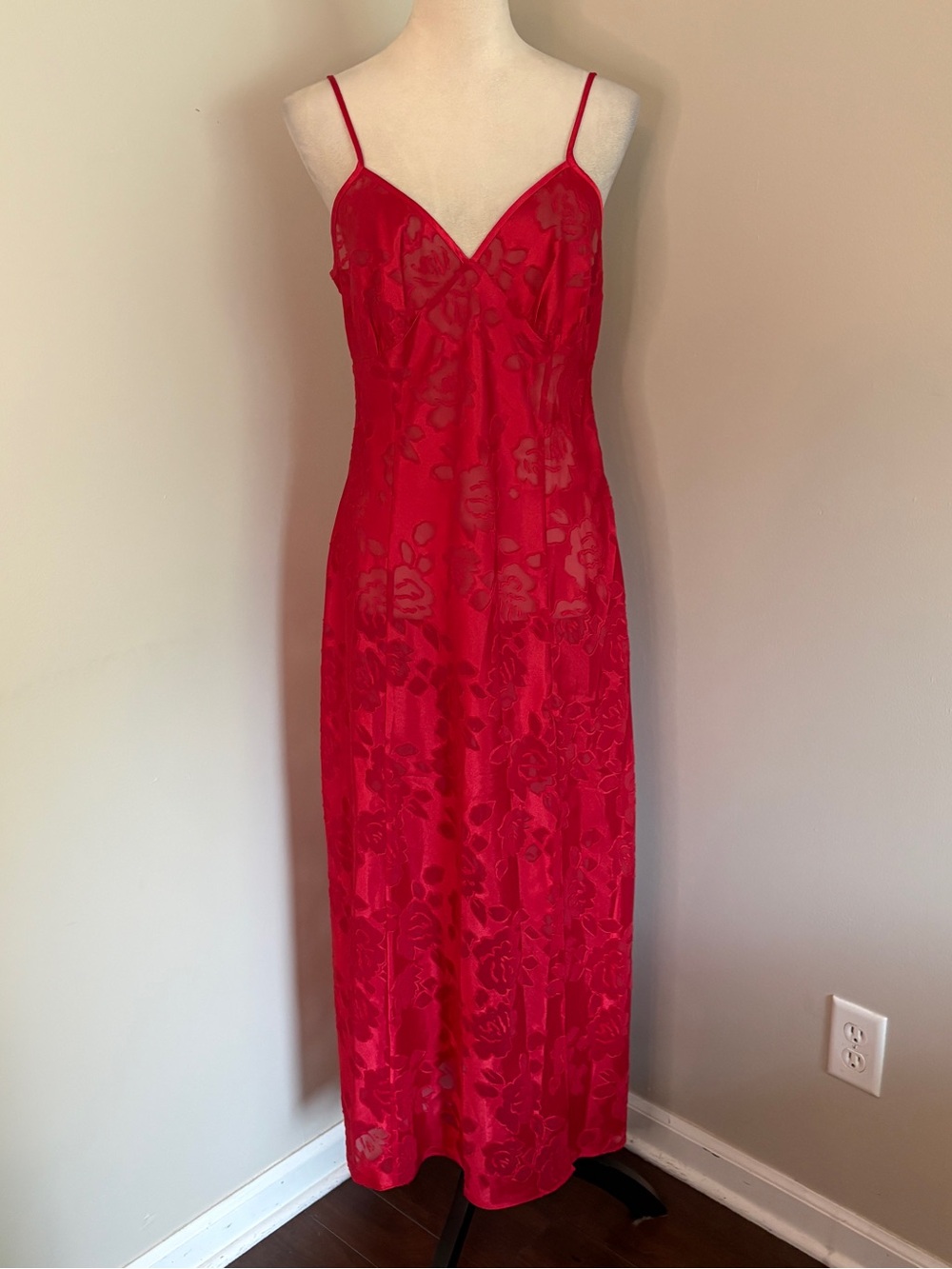 VTG Victoria’s Secret Gold Label Red Floral Jacquard Lace Maxi Slip Dress Large